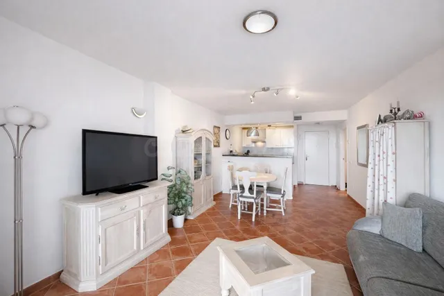EXCLUSIVA PRIMERA LINEA DE MAR.- APARTAMENTO CON VISTAS INCR - foto 5