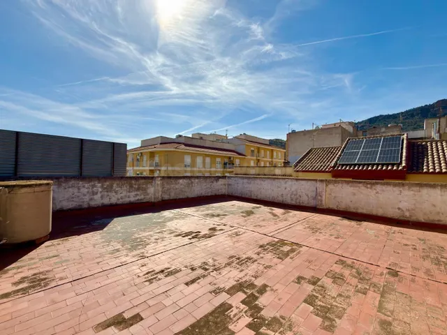 Amplia Casa en Alhama de Murcia con Patio y Terraza Independ - foto 2