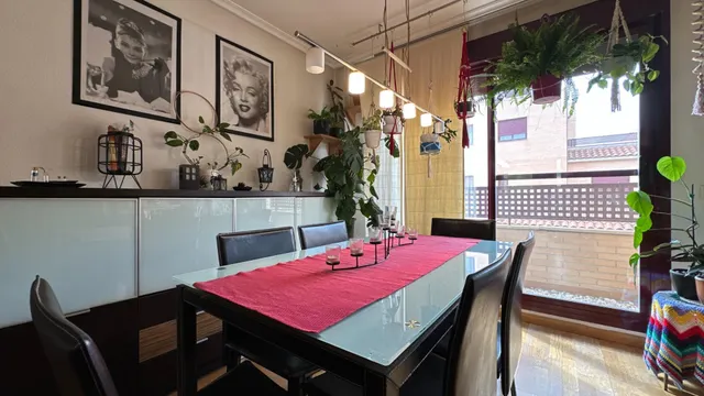 ¡tu próximo hogar te está esperando en Utebo! chalet adosado con piscina, jardín y mucho más — 2