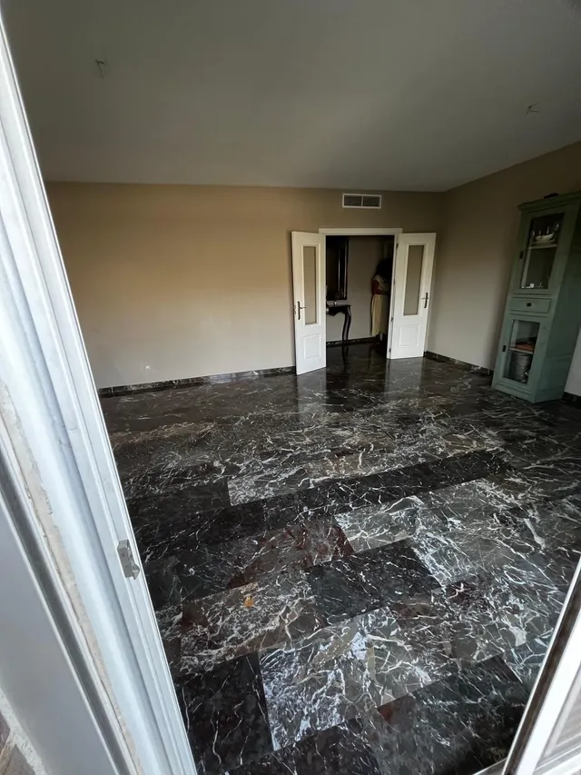 Amplio Piso Reformado en Zona Colón - foto 4