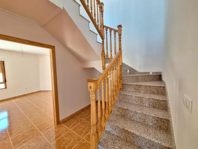 Adosado de esquina nunca habitado en Pinoso | 4 dormitorios, 2 baños y garaje — 19