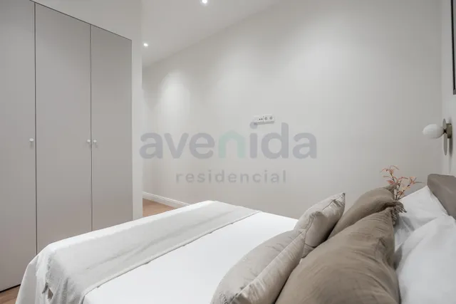 Exclusiva vivienda exterior en tercera planta — 27