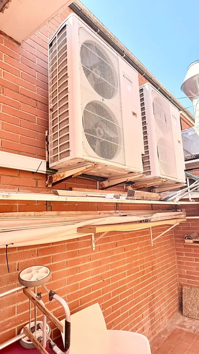 ¡Oportunidad Única en Cubelles! Local Comercial Reformado con Terraza y Vistas al Mar — 22