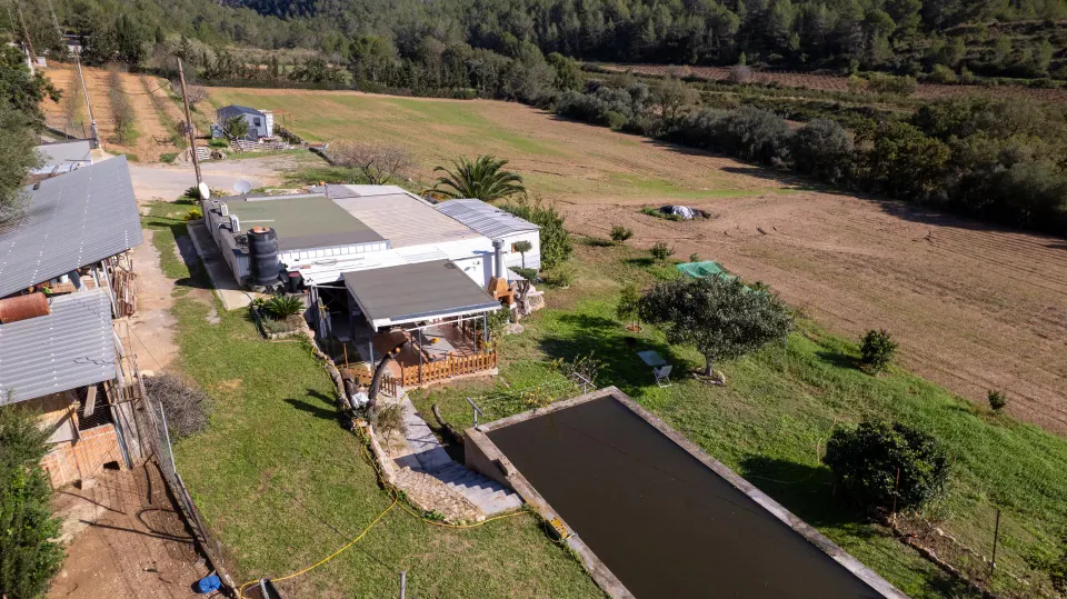 Finca Rústica de 20.000m2 con vivienda en venta.