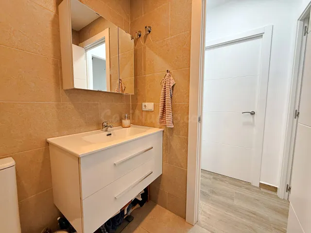 APARTAMENTO CON 3 DORMITORIOS EN EL CORAZÓN DE NERJA — 12