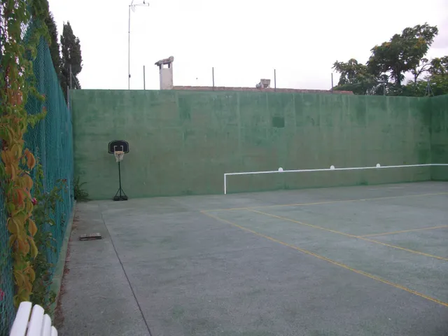 ¡¡¡ESPECTACULAR PARCELA DE 2264M, CON PISCINA, PISTA DE TENIS EN URB. AGUA SOL. — 26
