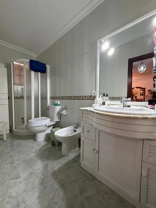 Casa en venta en La Puebla del Río – Vivienda en planta baja con patio y azotea. — 11