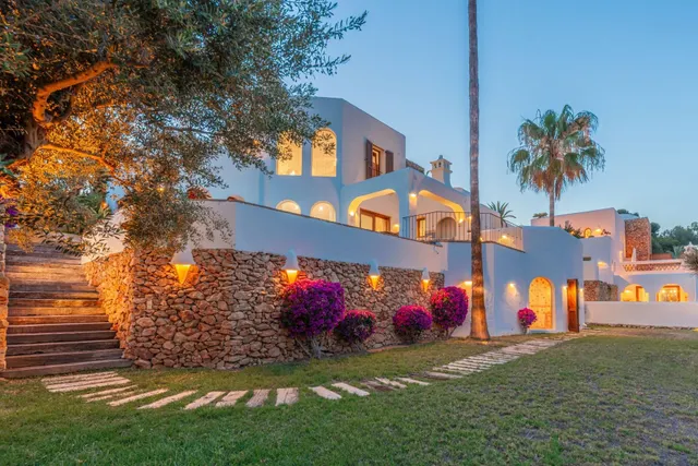 Villa de Estilo Finca Mediterránea con Vistas al Mar en Moraira — 25