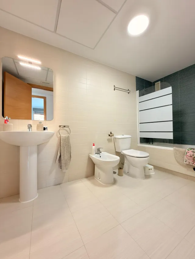 Estupendo piso para entrar a vivir. Zona Benisaudet. — 21