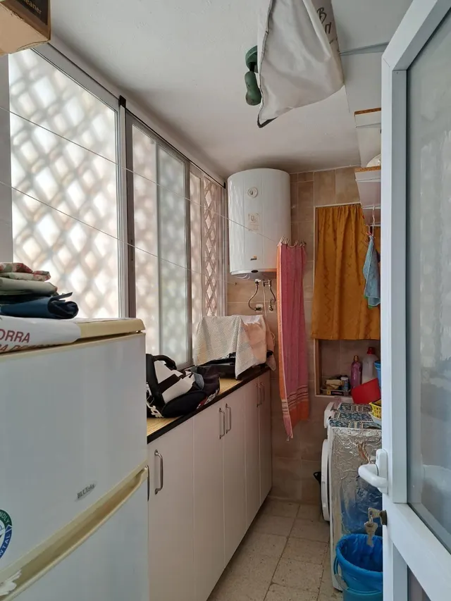 Amplio piso con 3 dormitorios en zona Rincon de Loix. — 14