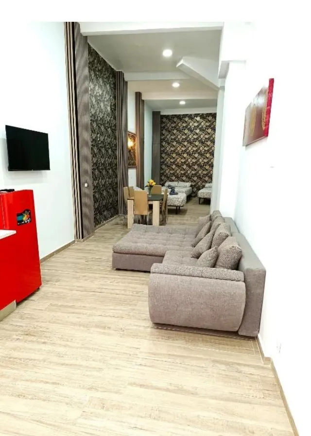LOCAL COMERCIAL COMO VIVIENDA