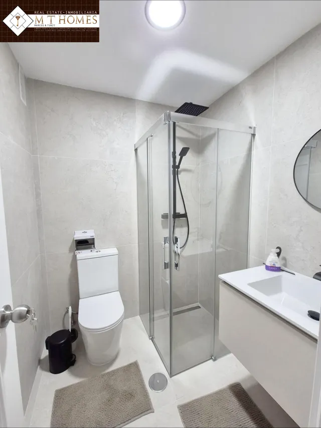 PISO JUNTO AL MAR CON VISTAS TOTALMENTE RENOVADO — 21