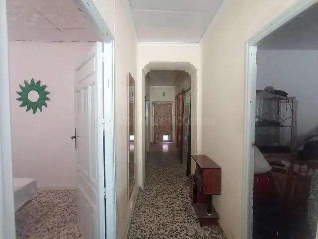 Casa independiente con gran potencial de reforma integral, p