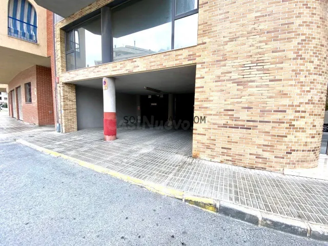 SOL8VIDAL VENDE garaje en edificio de lujo en la redonda de  - foto 2