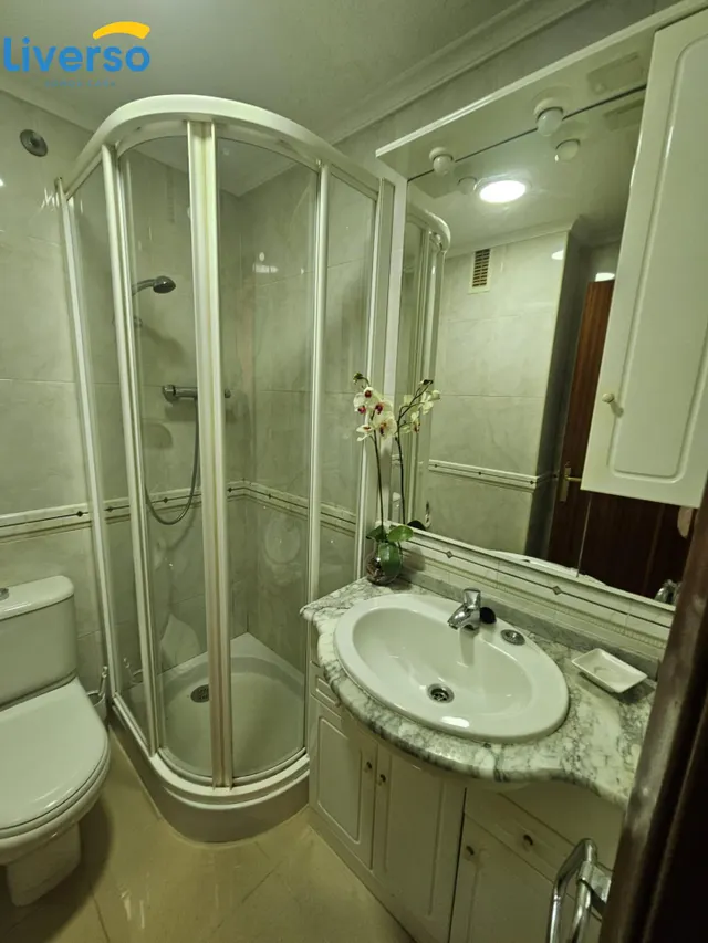 OPORTUNIDAD DE VENTA EN LA ZONA SUR, PISO GRAN TAMAÑO CON GARAJE Y TRASTERO , EXTERIOR!!! — 29