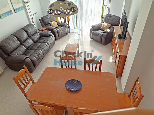 Adosada en Alquiler en Sant Feliu De Guixols Girona - foto 2