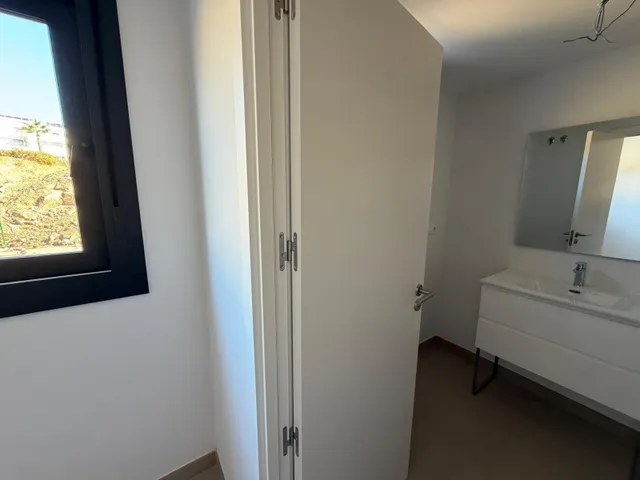 Vivienda moderna en urbanización privada Mijas con vistas al mar — 31