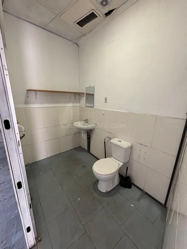 Gran Oportunidad de Inversión: Local Comercial en Playa Flam - foto 4