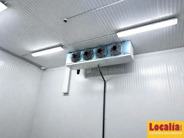 Nave Industrial en venta en Cartes de 1328 m2 — 16