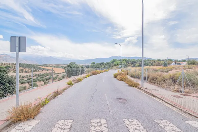 Oportunidad en venta de solar urbano en Otura — 2
