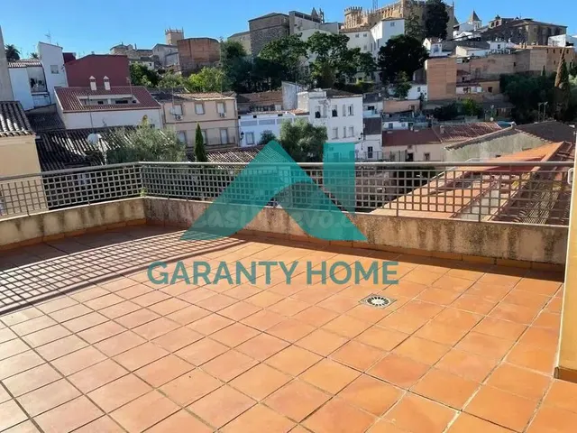PISO EN ALQUILER EN ZONA SAN FRANCISCO ✨