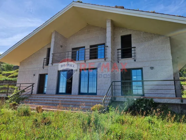 Casa / Chalet independiente en venta en Camino da Pandiña, M - foto 4