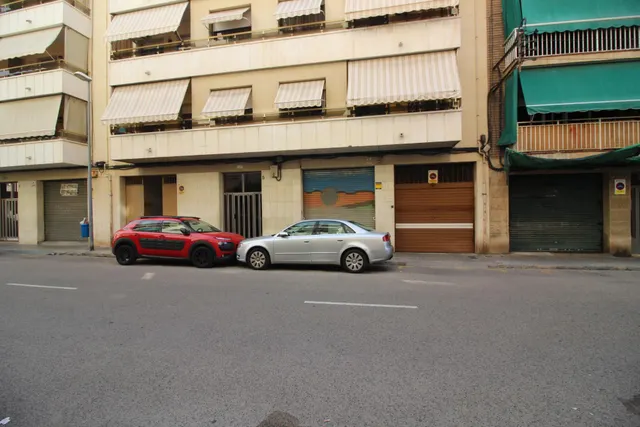Plaza de parking coche grande en Zona Sant Joan, junto a los Juzgados de Vilanova — 11