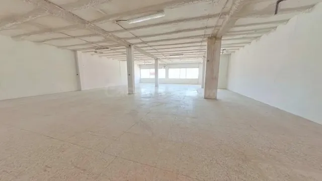 Local comercial 321m² en venta - Los Angeles - foto 3