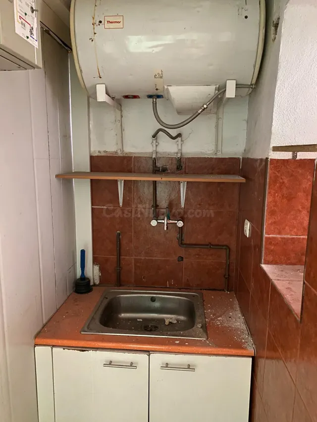 Local comercial en alquiler en La Chana, Granada — 8