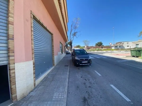 Local en venta en Calle Cura Gonzalez — 17