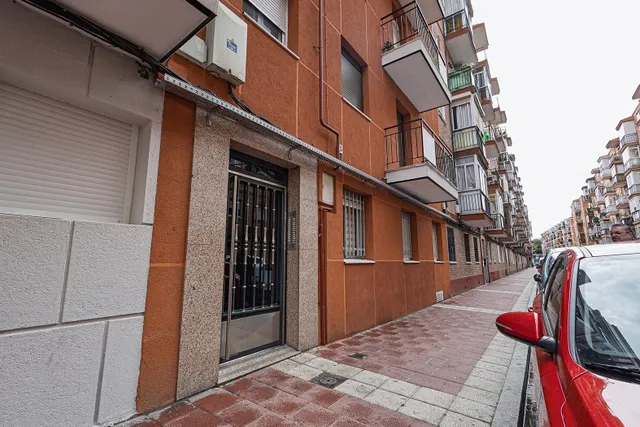 Piso bajo exterior de 57 en rondilla — 18