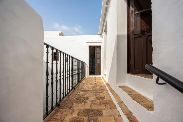 Casa Independiente en pleno Casco Antiguo. — 26