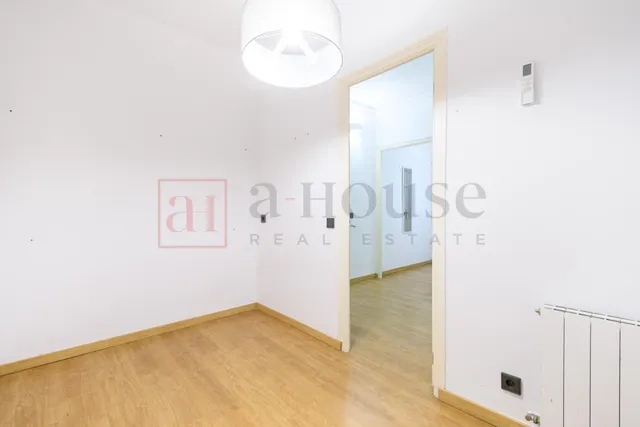 PISO PARA ENTRAR A VIVIR EN L´ANTIGA ESQUERRA DE L´EIXAMPLE — 24