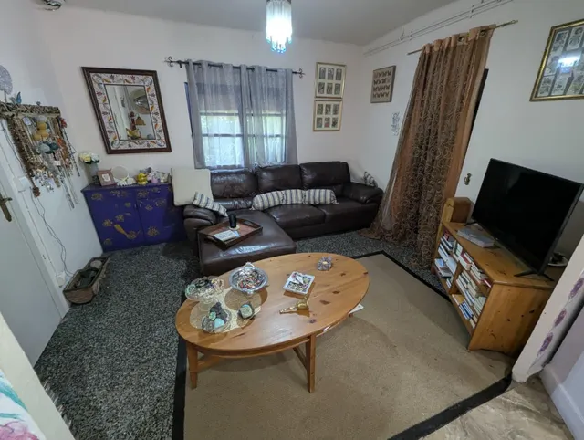 INCREIBLE CASA FAMILIAR CON SOLERA — 23