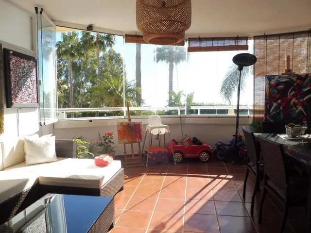 Espectacular apartamento de 3 dormitorios en primera línea de playa — 27