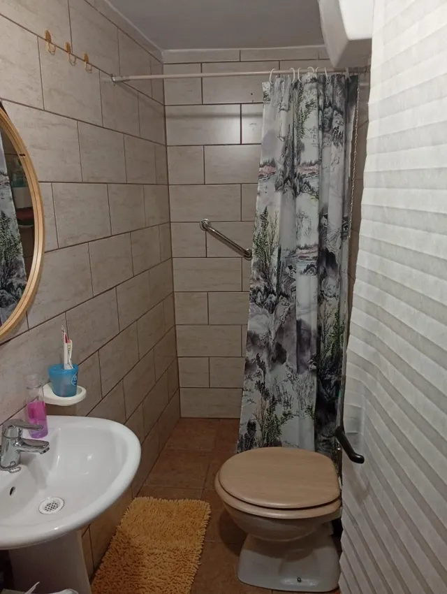 Casa de planta baja con buhardilla y patio en Alía — 17