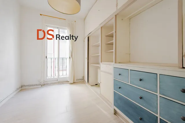 Ds realty presenta | piso 3+1 con dos balcones en malasaña. — 22