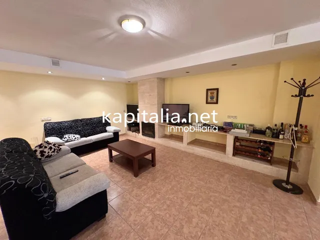 EXCLUSIVO ADOSADO A LA VENTA LISTO PARA ENTRAR A VIVIR EN ANNA — 14