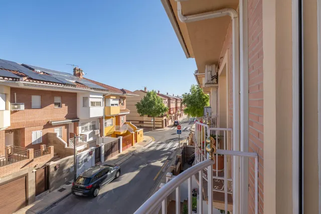 Espectacular chalet adosado en el Vial de Churriana de la Vega: eficiencia, confort y listo para entrar a vivir! — 34