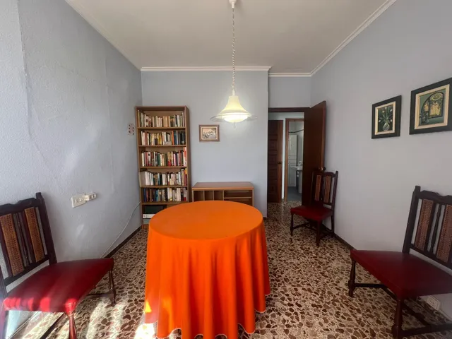 CASA EN EL CENTRO DE CAMARLES — 15