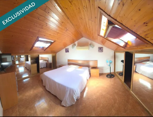 Chalet de 8 habitaciones y 5 baños, vive o invierte. — 7
