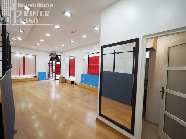 Se vende casa en esquina en pleno centro de tomelloso con 24 - foto 5