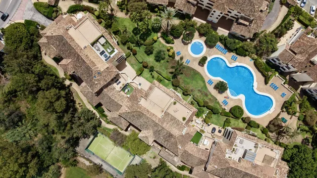 Exclusiva vivienda en Residencial Vista Hermosa | Urbanizaci - foto 2