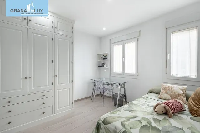 PISO COMPLETAMENTE REFORMADO EN CALLE RECOGIDAS — 22