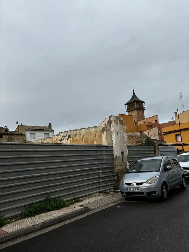 Amplio Terreno Urbano en el Corazón de El Burgo de Ebro - foto 2