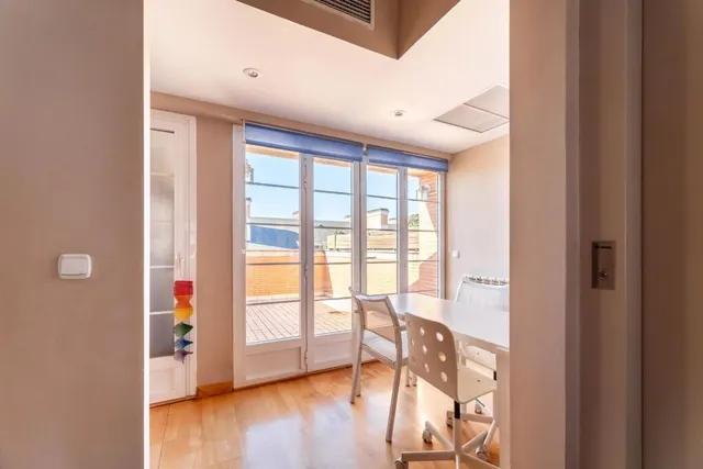 Chalet Adosado en Pozuelo De Alarcón — 37
