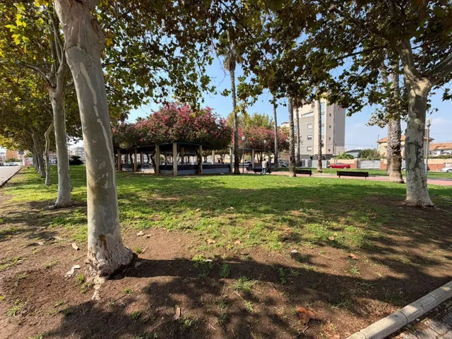 Espectacular vivienda reformada con parcela de 200 m2, terraza y solárium cerca de Playa del Cura en Torrevieja — 39