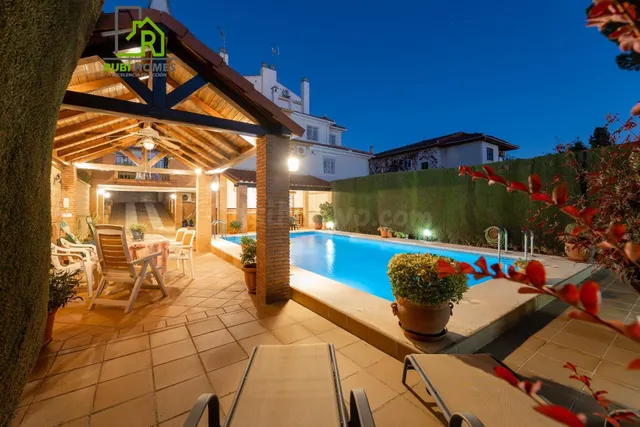 VIVIENDA PAREADA EN MONTELUZ — 2