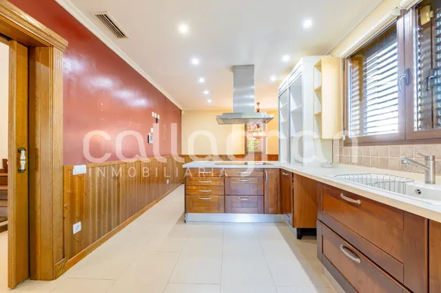 Exclusivo Chalet en Torre en Conill — 20