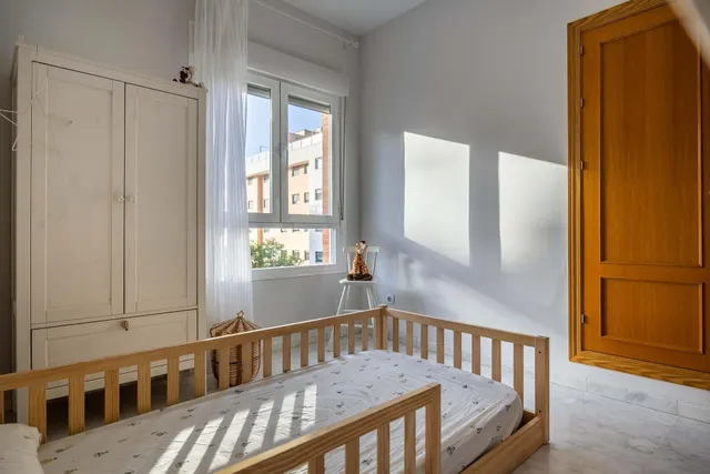 MAGNÍFICO PISO DE 4 DORMITORIOS CON GARAJE, PISCINA Y PÁDEL EN MAIRENA DEL ALJARAFE — 26